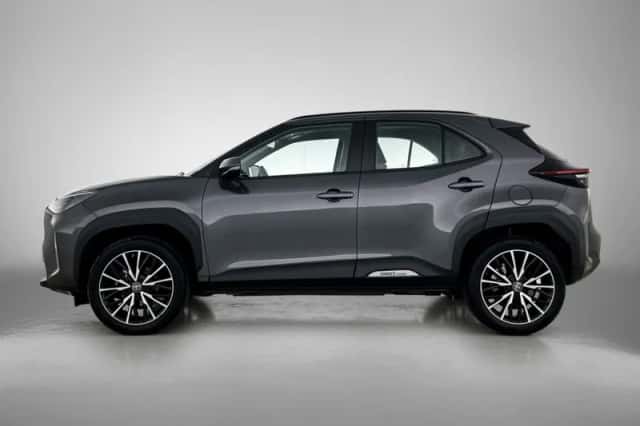 Toyota Yaris Cross (2024) thumbnail 3