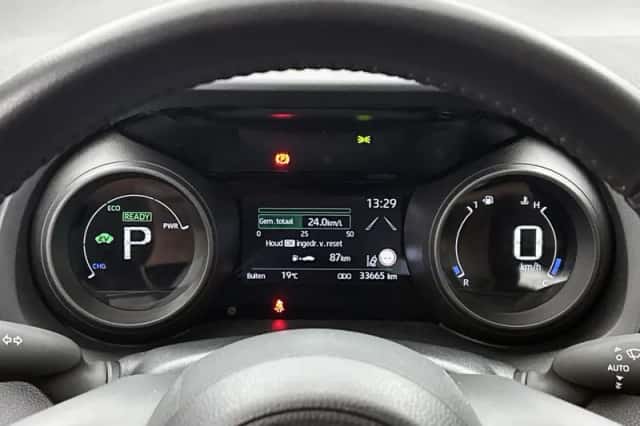 Toyota Yaris Cross (2024) thumbnail 5