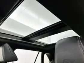 Toyota RAV4 (2024) thumbnail 5