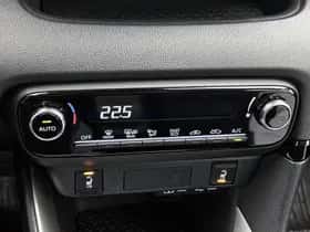 Toyota Yaris (2025) thumbnail 9