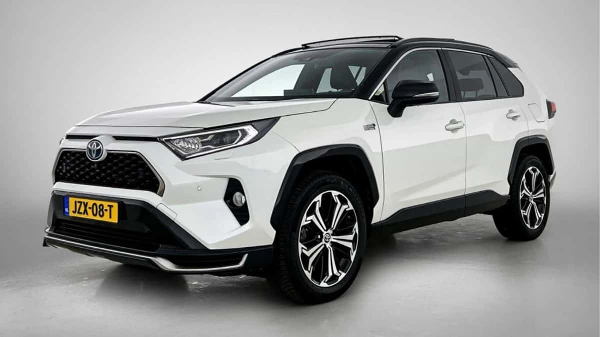 Toyota RAV4 (2022) — foto 1