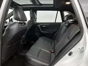 Toyota RAV4 (2022) thumbnail 18