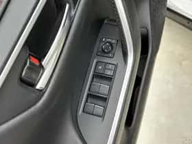 Toyota RAV4 (2022) thumbnail 24