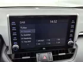 Toyota RAV4 (2022) thumbnail 9
