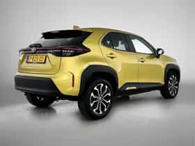 Toyota Yaris_Cross (2022) thumbnail 2