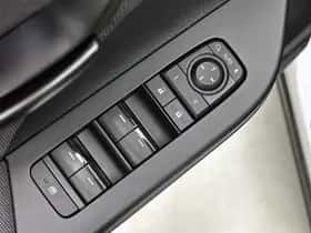 Toyota C-HR (2024) thumbnail 22