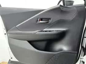 Toyota C-HR (2024) thumbnail 28