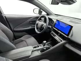 Toyota C-HR (2024) thumbnail 6
