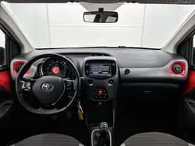 Toyota Aygo (2020) thumbnail 4