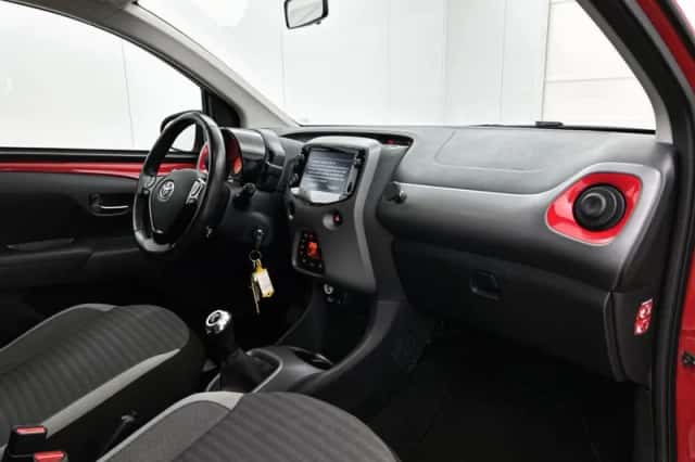 Toyota Aygo (2020) thumbnail 6