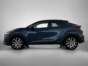 Toyota C-HR (2024) thumbnail 3