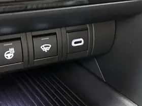 Toyota C-HR (2024) thumbnail 23