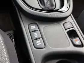 Toyota Yaris_Cross (2025) thumbnail 25