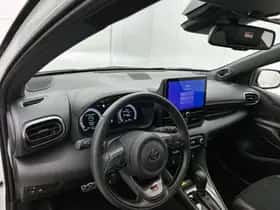 Toyota Yaris (2025) thumbnail 32