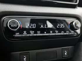 Toyota Yaris (2025) thumbnail 10