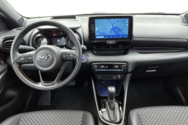 Toyota Yaris (2023) thumbnail 4