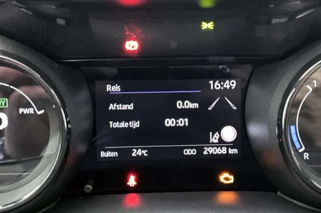 Toyota Yaris (2023) thumbnail 5