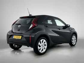Toyota Aygo (2023) thumbnail 2