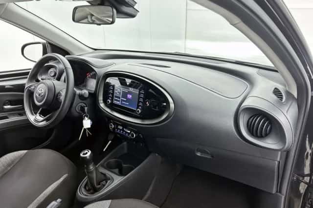 Toyota Aygo (2023) thumbnail 6