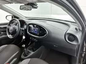 Toyota Aygo (2023) thumbnail 6