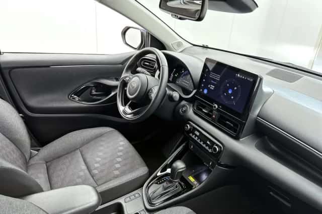 Toyota Yaris (2025) thumbnail 6