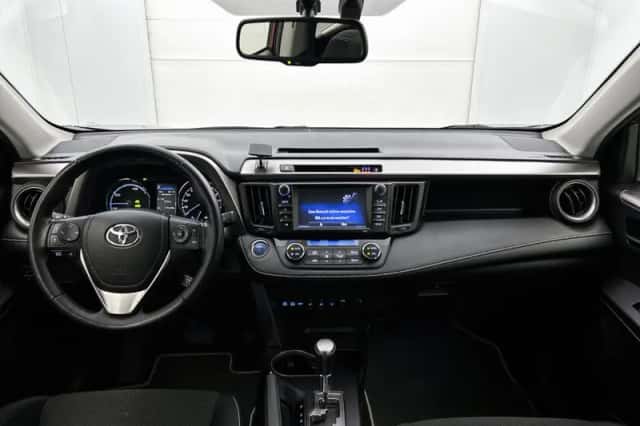Toyota RAV4 (2018) thumbnail 4