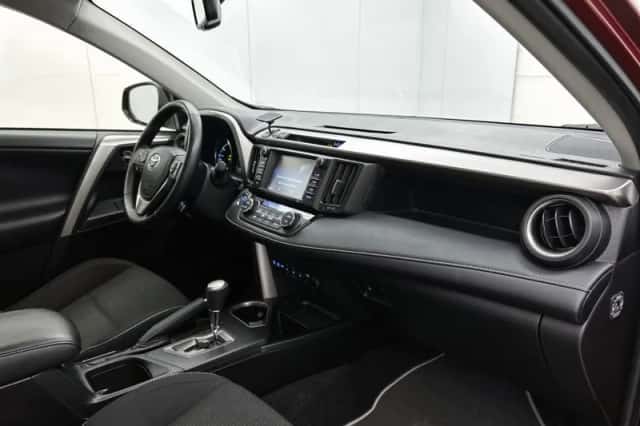 Toyota RAV4 (2018) thumbnail 6