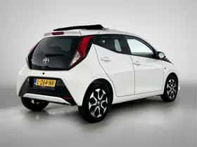 Toyota Aygo (2021) thumbnail 2
