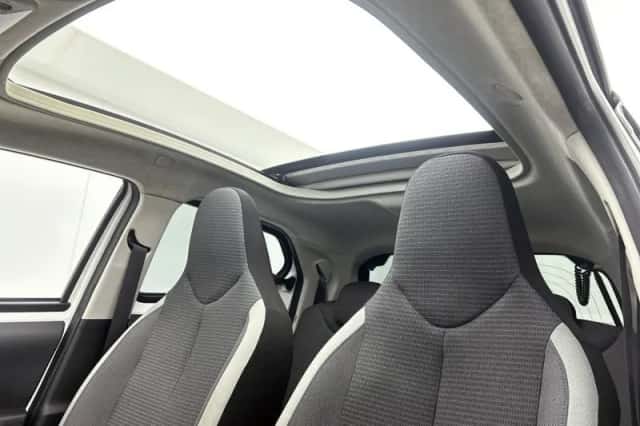 Toyota Aygo (2021) thumbnail 4