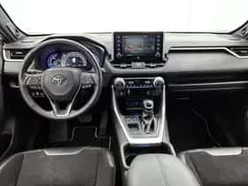 Toyota RAV4 (2020) thumbnail 6