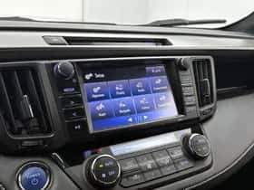 Toyota RAV4 (2017) thumbnail 7