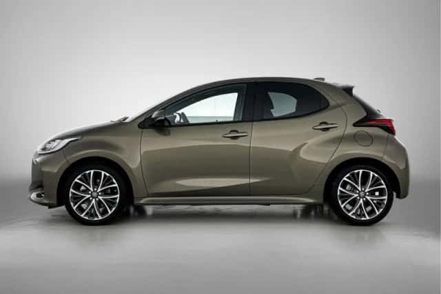 Toyota Yaris (2025) thumbnail 3
