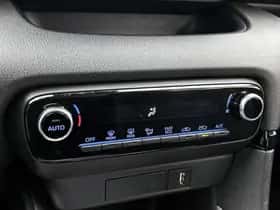 Toyota Yaris (2023) thumbnail 8