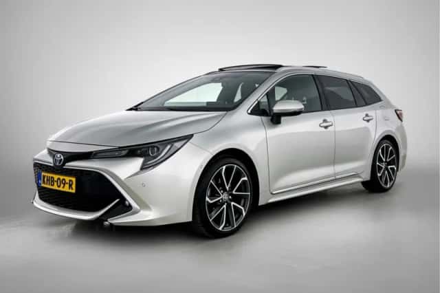 Toyota Corolla_Touring_Sports (2022) thumbnail 1