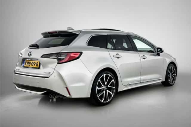 Toyota Corolla_Touring_Sports (2022) thumbnail 2