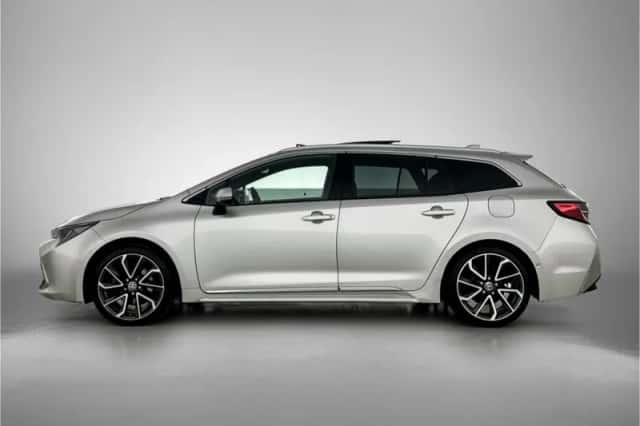 Toyota Corolla_Touring_Sports (2022) thumbnail 3