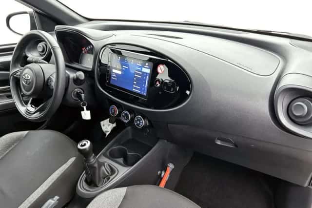 Toyota Aygo (2025) thumbnail 6