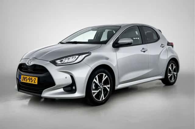 Toyota Yaris (2025) thumbnail 1