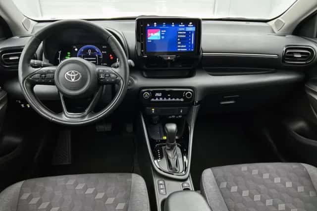 Toyota Yaris (2025) thumbnail 4