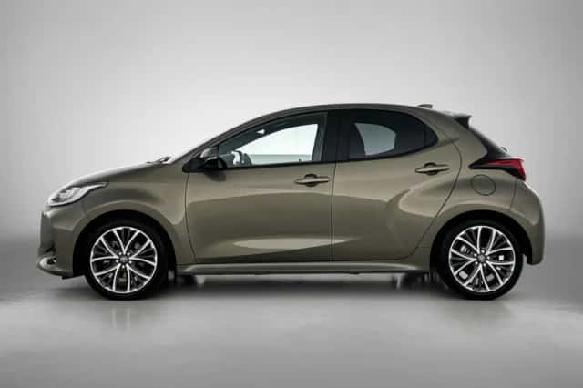 Toyota Yaris (2025) thumbnail 3