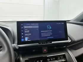 Toyota C-HR (2024) thumbnail 29