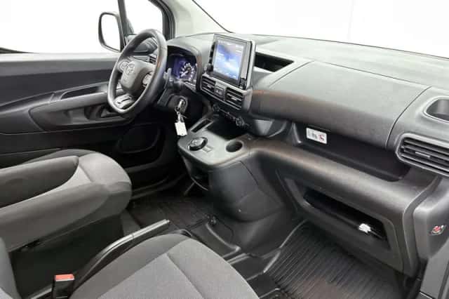 Toyota Proace (2022) thumbnail 6