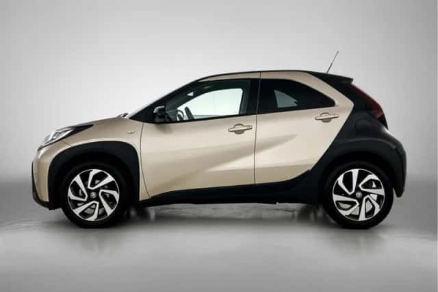 Toyota Aygo (2023) thumbnail 3
