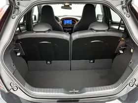 Toyota Aygo (2022) thumbnail 26