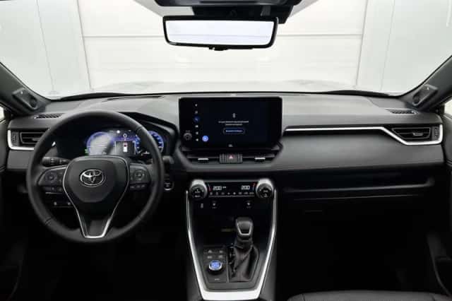 Toyota RAV4 (2025) thumbnail 4