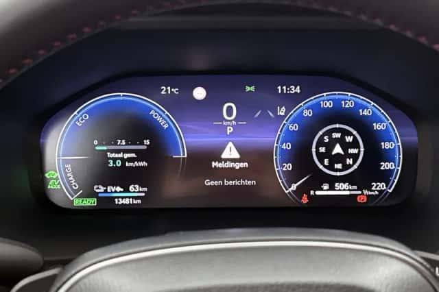 Toyota RAV4 (2025) thumbnail 5