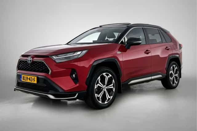 Toyota RAV4 (2022) thumbnail 1
