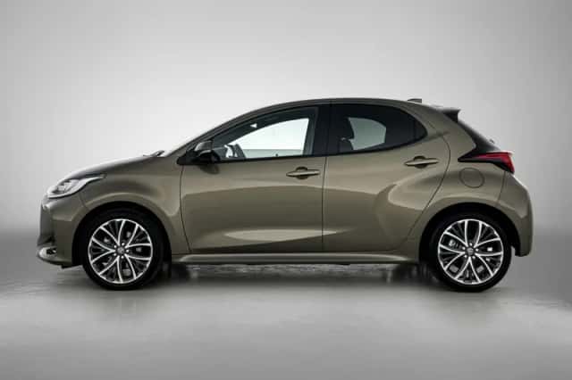 Toyota Yaris (2025) thumbnail 3