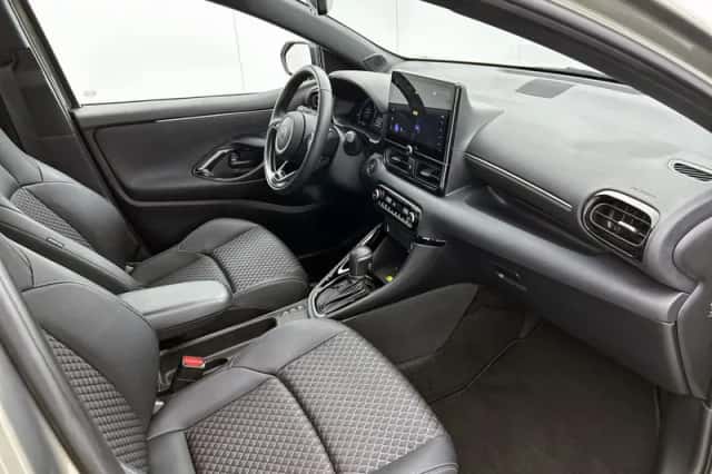 Toyota Yaris (2025) thumbnail 6