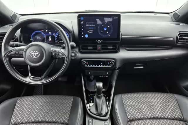 Toyota Yaris (2025) thumbnail 4